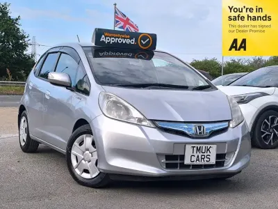 Used Honda Jazz Hybrid 99 HP (72 kW) 2013 Silver Hatchback