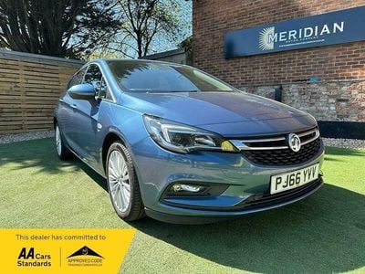 Begagnad Vauxhall Astra Elite 2016 Blå