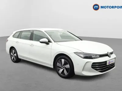 Used VW Passat Life 204 HP (150 kW) 2025 White Estate
