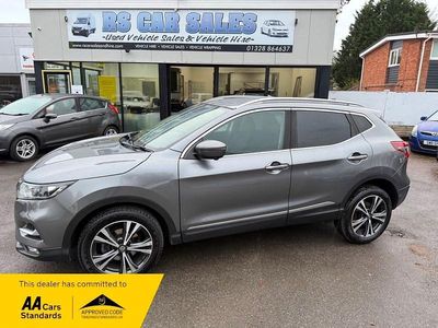 Grey Used 2017 Nissan Qashqai N-Connecta SUV | £8,495 (Fair price)