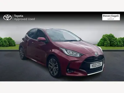 Used Toyota Yaris 116 HP (85 kW) 2021 Red Hatchback
