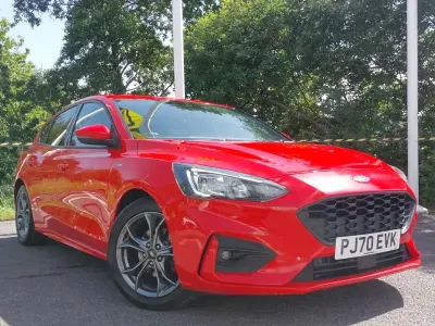 Used Ford Focus ST-Line 125 HP (91 kW) 2020 Red Hatchback