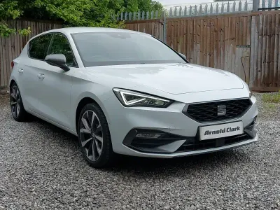 Used Seat Leon FR Sport 130 HP (95 kW) 2022 White Hatchback