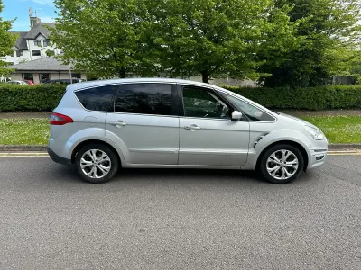 Usado Ford S-MAX Titanium 2010 Prateado Monovolume