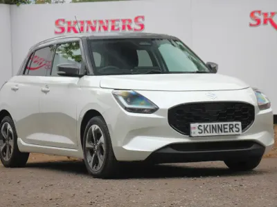 Used Suzuki Swift 82 HP (60 kW) 2024 White Hatchback