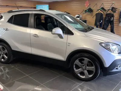 Second-hand Vauxhall Mokka 140 CP (102 kW) 2014 Argintiu SUV