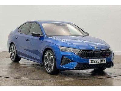 Used Skoda Octavia vRS 195 HP (143 kW) 2025 Race blue metallic Hatchback