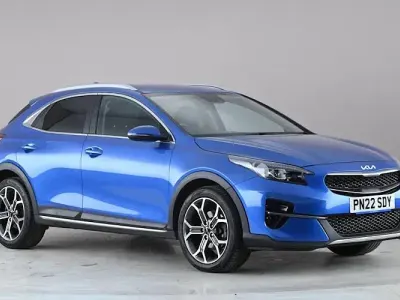Usado Kia XCeed 120 CV (88 kW) 2022 Azul SUV