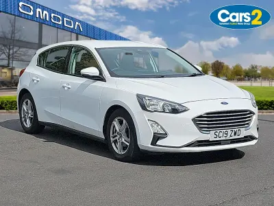 Used Ford Focus Zetec 2019 White Hatchback