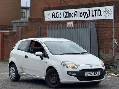 Used Fiat Punto Evo Active 77 HP (56 kW) 2010 White Hatchback