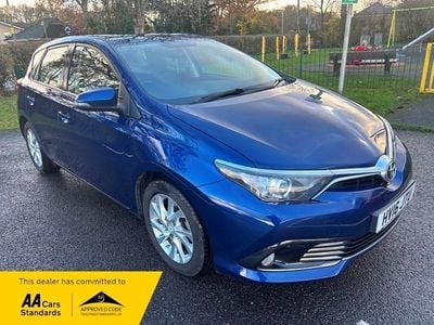 Blue Used 2016 Toyota Auris Business Edition | £6,990 (Fair price)
