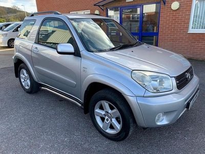 Used Toyota RAV4 147 HP (108 kW) 2004 Silver SUV