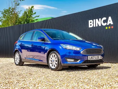 Used Ford Focus Titanium 125 HP (91 kW) 2017 Blue Hatchback
