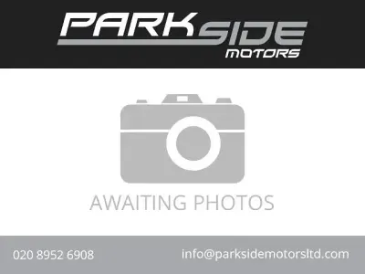 Begagnad Land Rover Range Rover Autobiography 400 HK (294 kW) 2022 Guld SUV