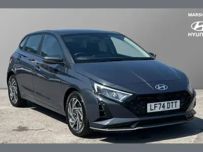 Used Hyundai i20 Advanced 100 HP (73 kW) 2025 Grey Hatchback