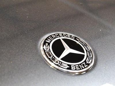 Used Mercedes GLC250 AMG Line Premium 211 HP (155 kW) 2018 Grey Estate