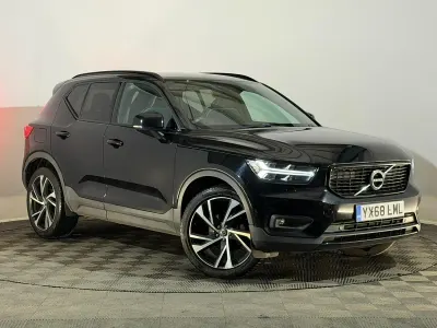 Used Volvo XC40 R-Design 150 HP (110 kW) 2018 Black SUV