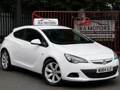Used Vauxhall Astra GTC Sport 165 HP (121 kW) 2014 White Hatchback