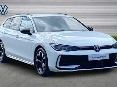 New VW Passat R-line 150 HP (110 kW) 2026 White Estate