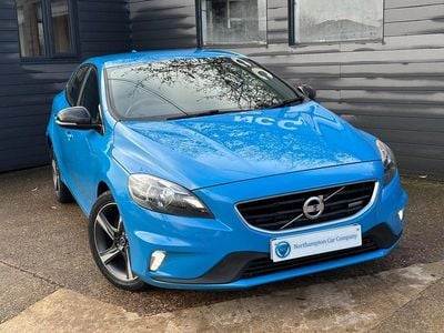 Blue Used 2014 Volvo V40 R-Design Hatchback | £4,495 (Fair price)