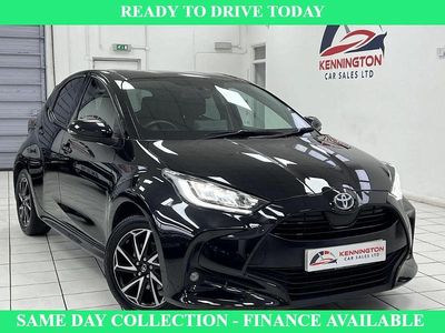 Used Toyota Yaris Hybrid Design 116 HP (85 kW) 2023 Black Hatchback