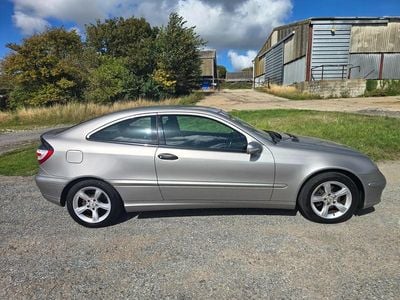 Mercedes C180