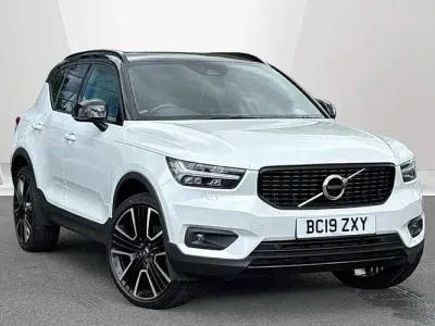 Used Volvo XC40 R-Design 190 HP (139 kW) 2020 SUV