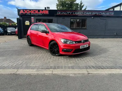 Used VW Golf VII R-line Edition 147 HP (108 kW) 2016 Red Hatchback
