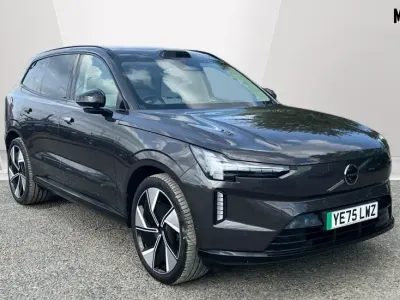 Usado Volvo EX90 Performance 380 kW (517 CV) 2025 Gris SUV