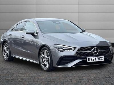 Begagnad Mercedes CLA200 Executive 163 HK (119 kW) 2024 Grå Sedan