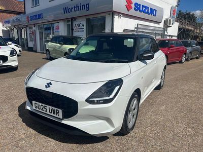 Used Suzuki Swift 2025 White Hatchback