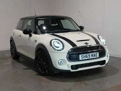 Used Mini Cooper S Classic 192 HP (141 kW) 2019 White Hatchback