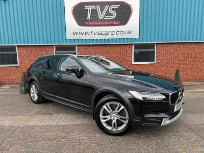 Used Volvo V90 CC Pro 231 HP (169 kW) 2018 Black Estate