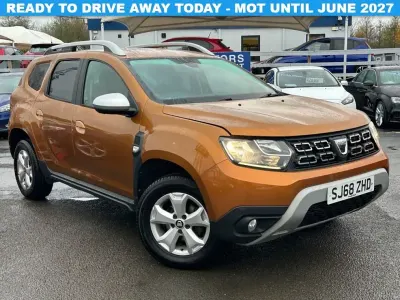 Used Dacia Duster Comfort 115 HP (84 kW) 2018 Orange SUV