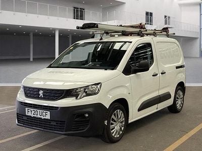 White Used 2020 Peugeot Partner MPV | £9,990 (Expensive)