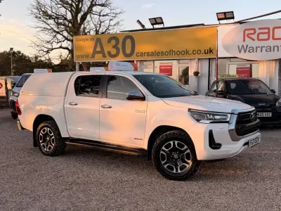 Used Toyota HiLux 150 HP (110 kW) 2022 White Pickup