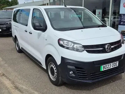 Used Vauxhall Vivaro 100 kW (136 HP) 2023 White MPV