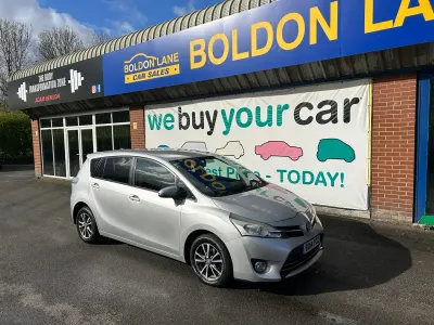 Used Toyota Verso 112 HP (82 kW) 2014 Silver MPV