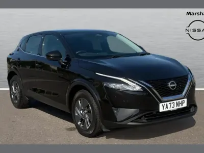 Używany Nissan Qashqai Acenta Premium 155 KM (114 kW) 2023 Czarny SUV