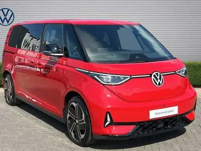 Usado VW ID. Buzz GTX 250 kW (340 HP) 2025 Vermelho Monovolume