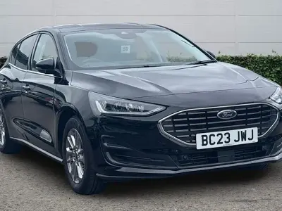 Używany Ford Focus Titanium 125 KM (91 kW) 2023 Czarny Hatchback