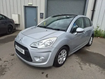 Begagnad Citroën C3 VTR Sport 75 HK (55 kW) 2011 Silver Halvkombi