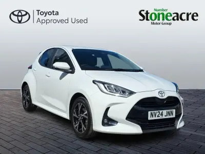 Used Toyota Yaris Design 116 HP (85 kW) 2024 White Hatchback