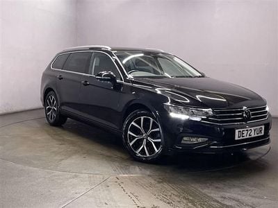 Black Used 2022 VW Passat SEL Estate | £20,999 (Fair price)