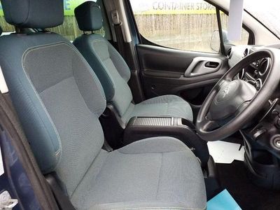 Used Citroën Berlingo Feel 100 HP (73 kW) 2016 Blue MPV