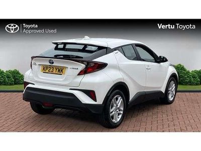 Used Toyota C-HR 122 HP (89 kW) 2023 White SUV