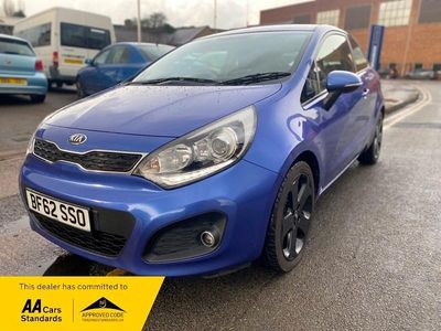 Usado Kia Rio 2012 Azul Utilitario