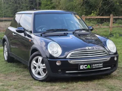 Używany Mini Cooper Hatch 2006 Czarny Hatchback