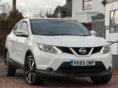 Used Nissan Qashqai Tekna 110 HP (80 kW) 2015 White SUV