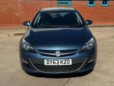 Used Vauxhall Astra 2013 Blue Hatchback